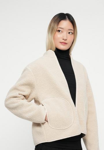 Флисовая куртка