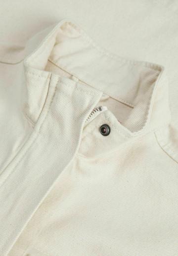 Куртка с накладнымит карманами