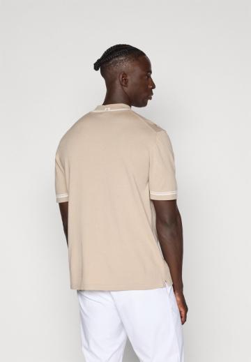 Спортивная кофта