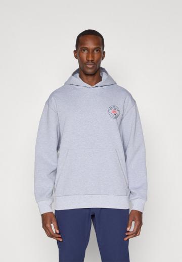 Спортивная кофта