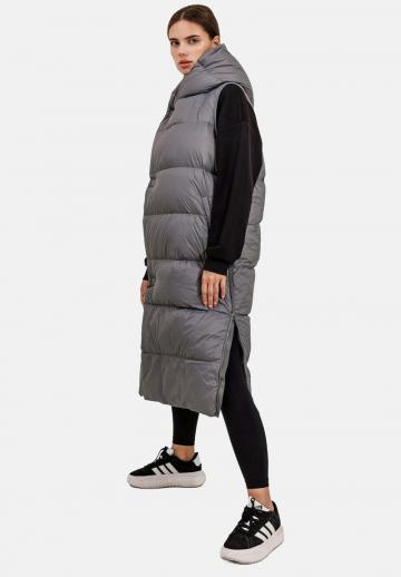 Пуховой жилет