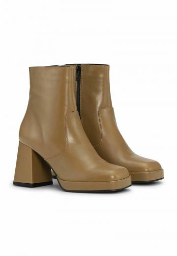 Полусапожки на платформе