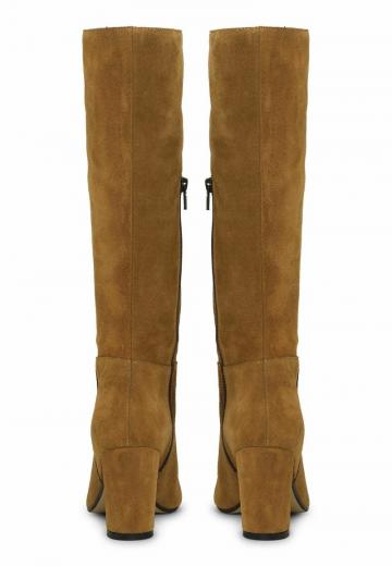 Высокие сапоги