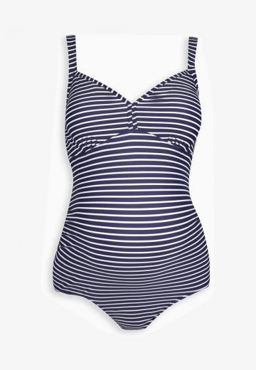 Слитный купальник