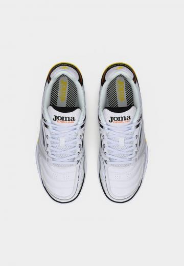 Футбольные бутсы