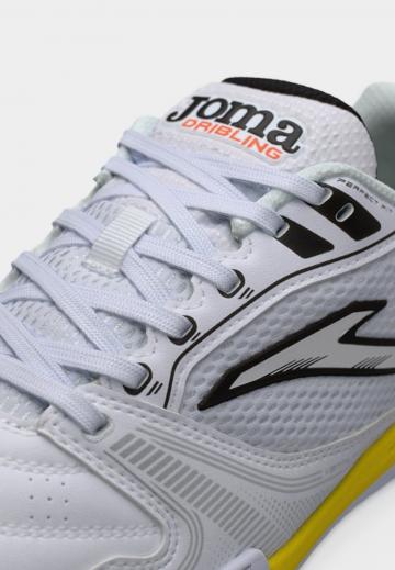 Футбольные бутсы