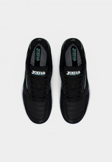 Футбольные бутсы