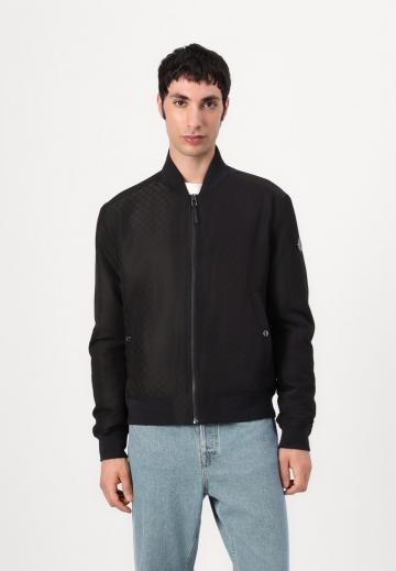 Куртка бомбер