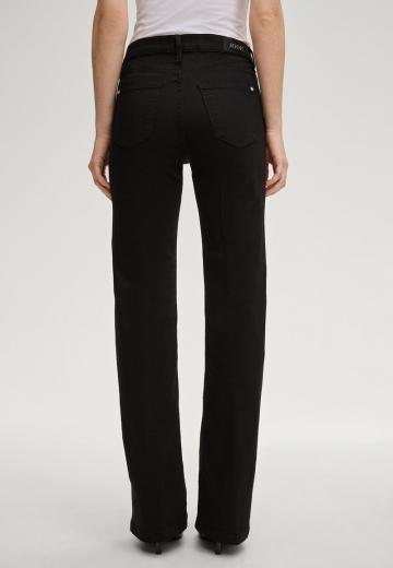 Клешеные брюки