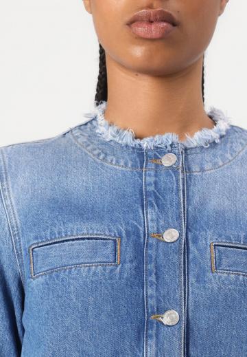 Джинсовая куртка