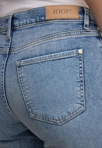 Клешеные брюки