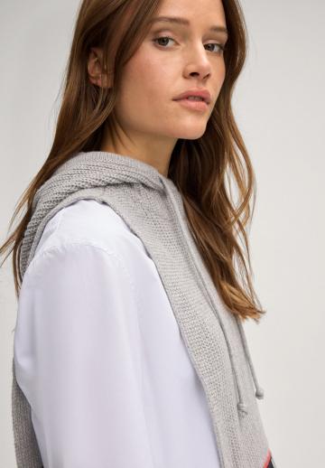 Пуловер с капюшоном