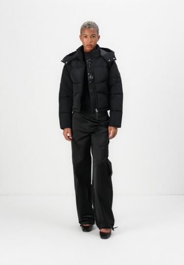 Зимняя куртка