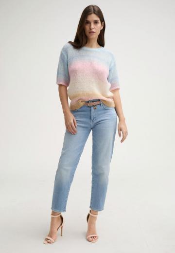 Короткие джинсы