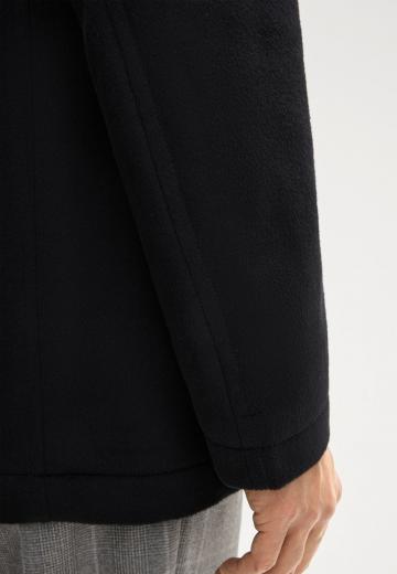 Короткое пальто