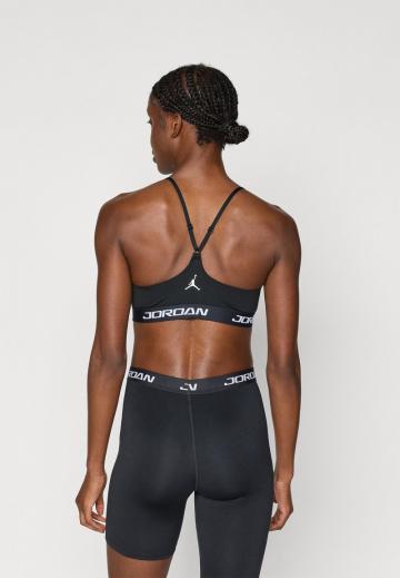 Спортивный бюстгальтер