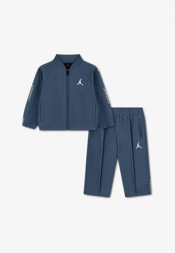 Набор одежды