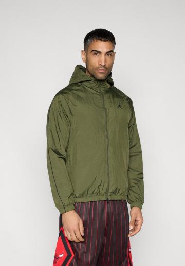 Спортивная куртка