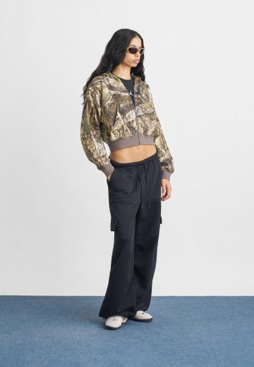 Спортивные штаны