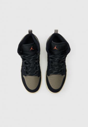 Высокие кеды