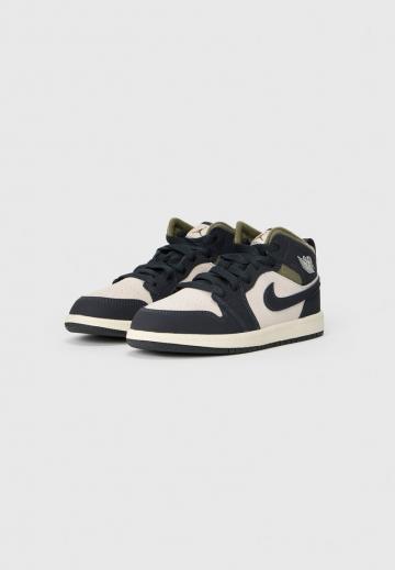 Высокие кеды