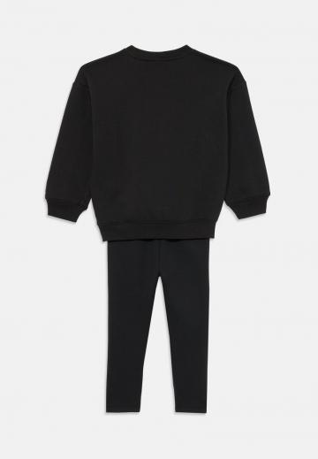 Набор одежды