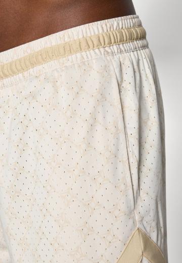 Спортивныве шорты