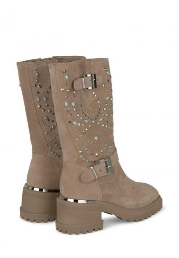 Высокие сапоги