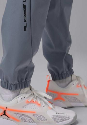 Спортивные штаны