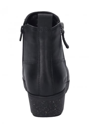 Сапожки на танкетке