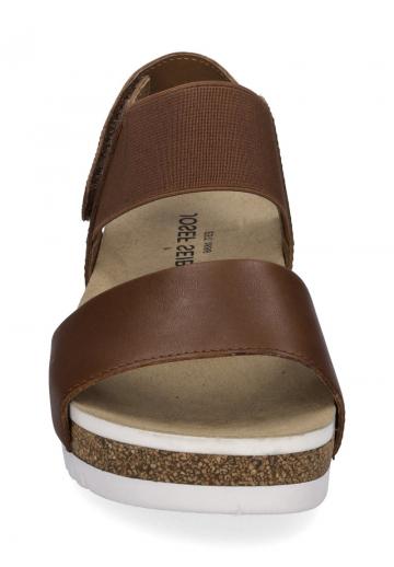 Босоножки на танкетке