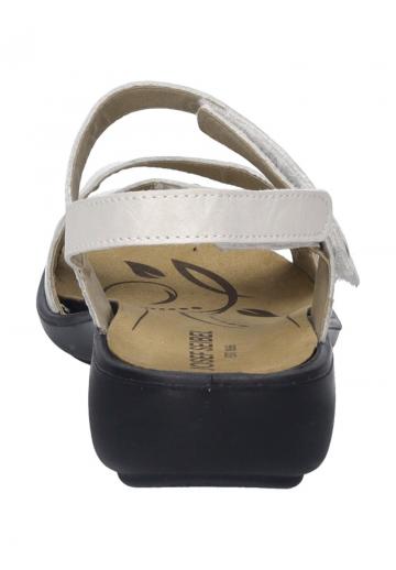 Босоножки на танкетке