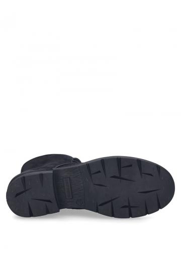 Ботинки на шнуровке