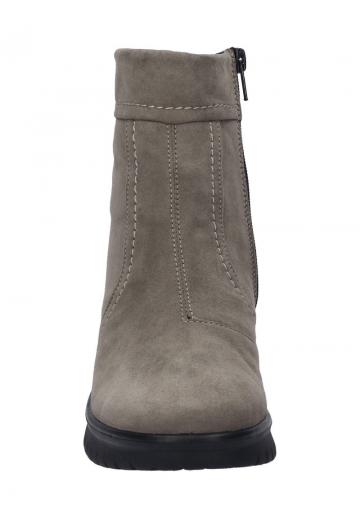 Сапожки на танкетке