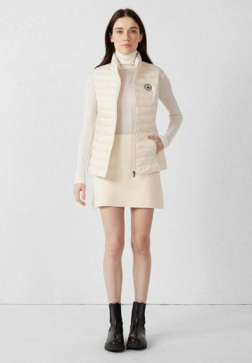 Пуховой жилет