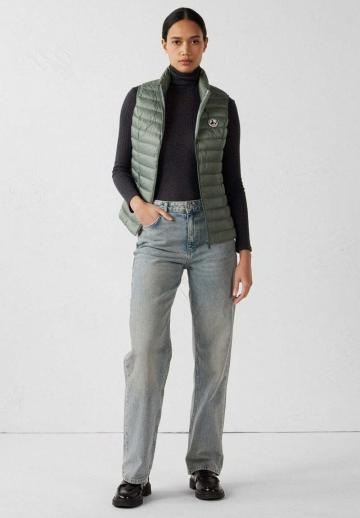 Стеганый жилет