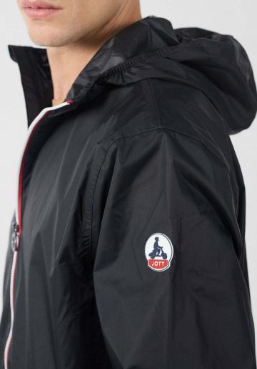 Куртка-дождевик