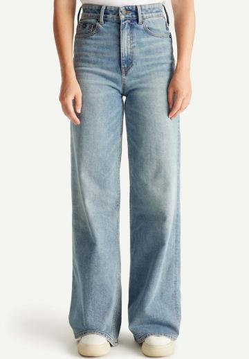 Джинсы