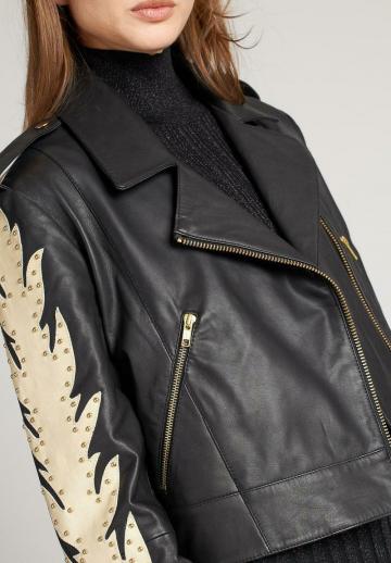 Короткая куртка