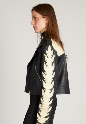 Короткая куртка