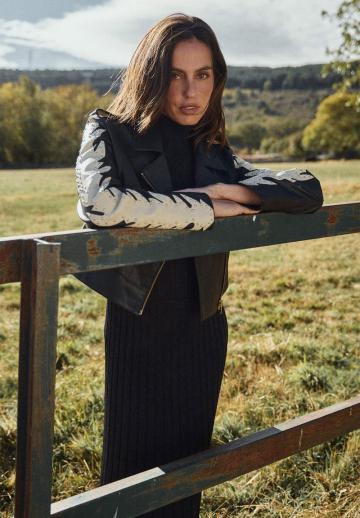 Короткая куртка