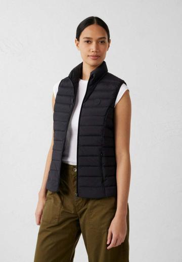 Пуховой жилет