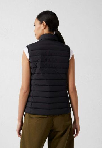 Пуховой жилет