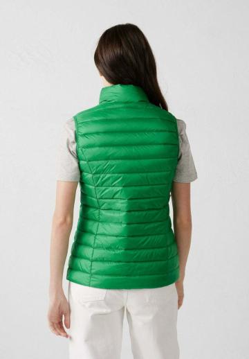 Пуховой жилет