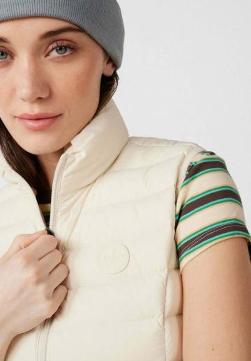 Пуховой жилет