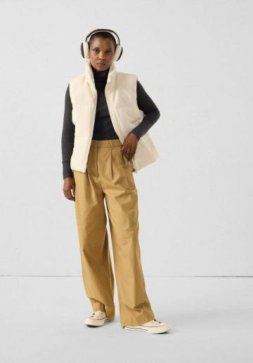 Пуховой жилет