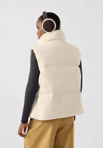 Пуховой жилет