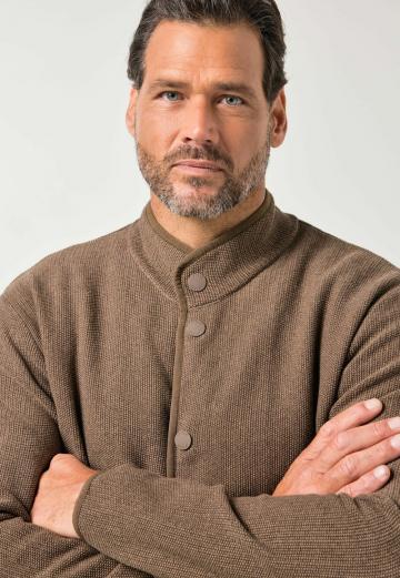 Вязаная кофта