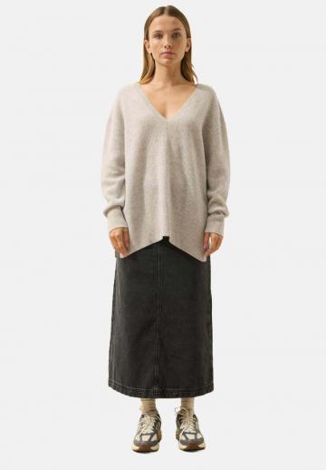 Длинный пуловер