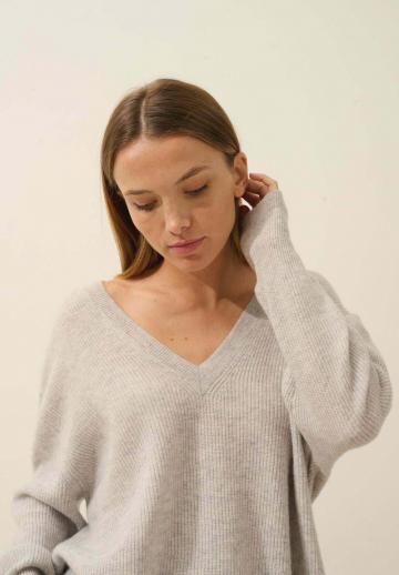 Длинный пуловер